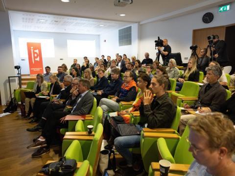 Þátttakendur á málþinginu um kolenismarkaði.