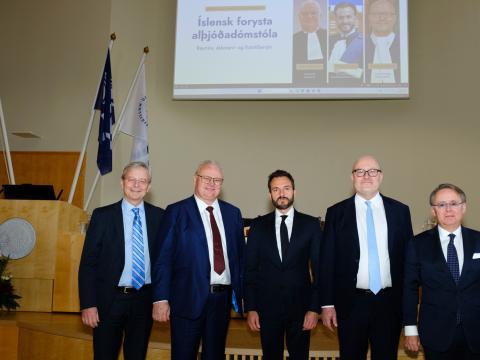 Íslensk forysta albjóõadómstóla: Reynsla, áskoranir og framtíðarsýn